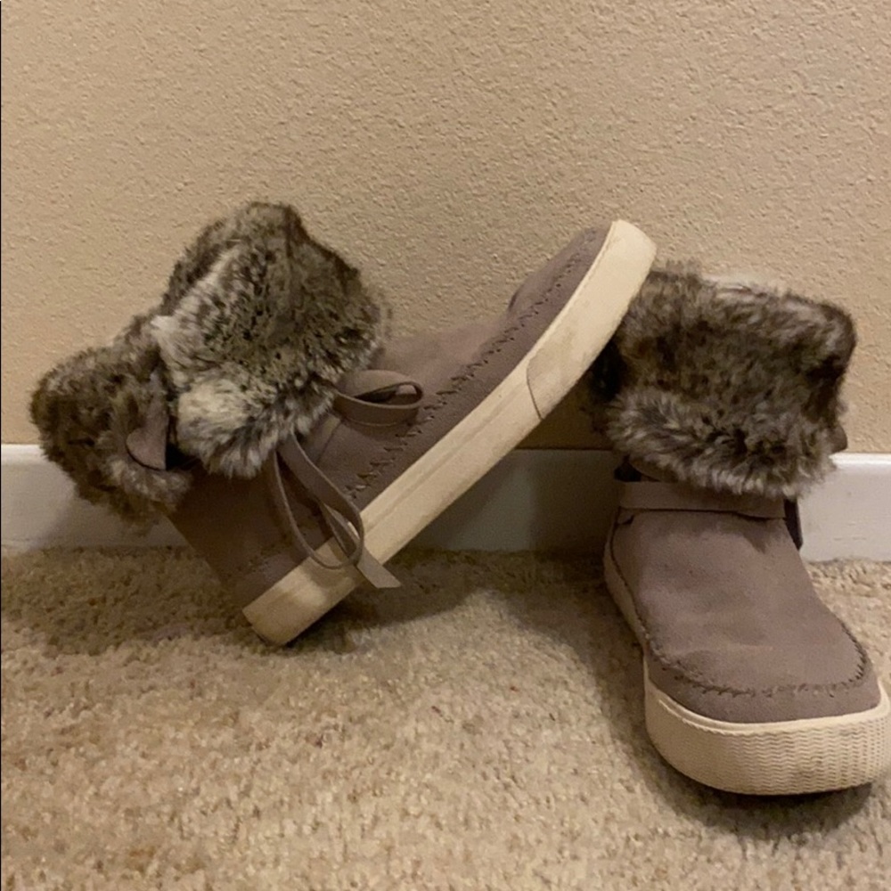 Tom’s Boots